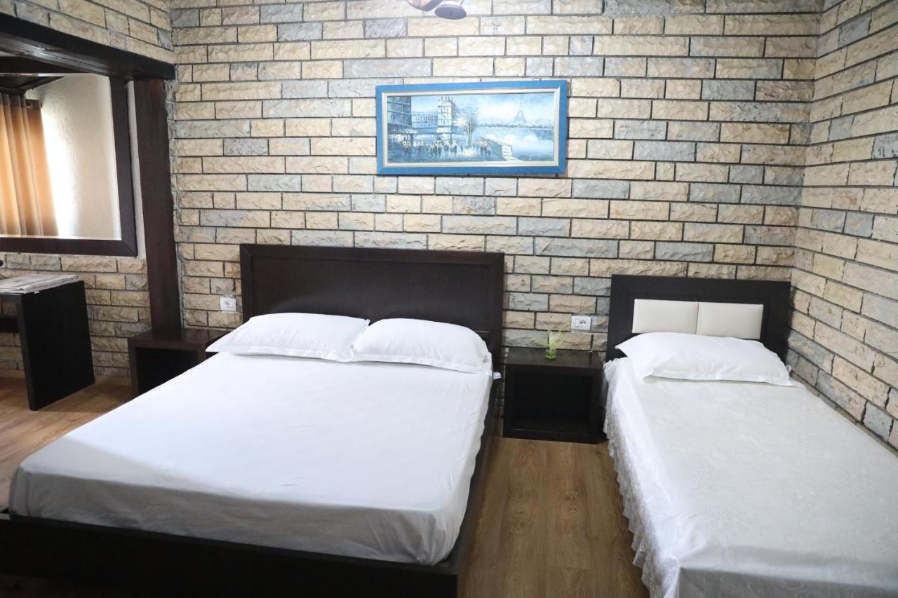 Paris 4* Berat