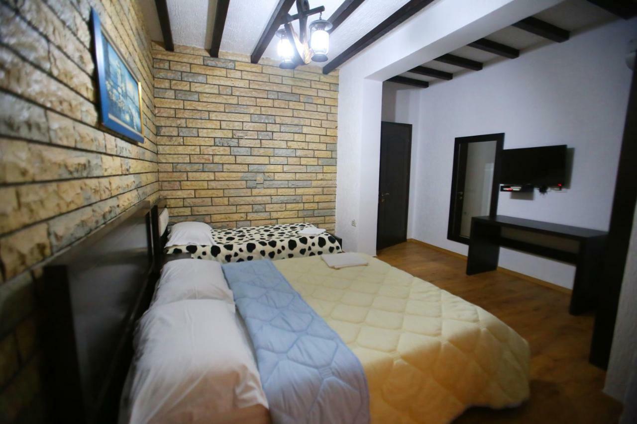 Paris 4* Berat