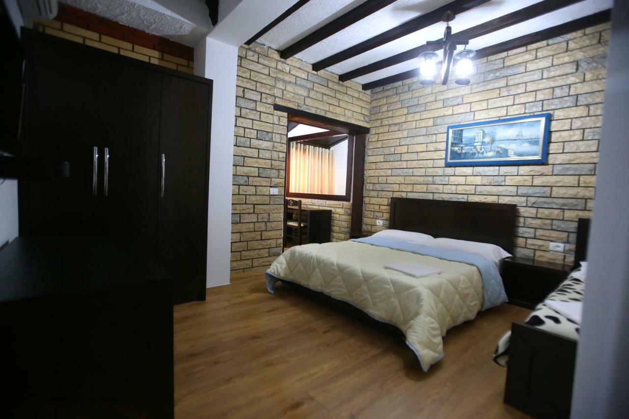 Paris Hotell Berat